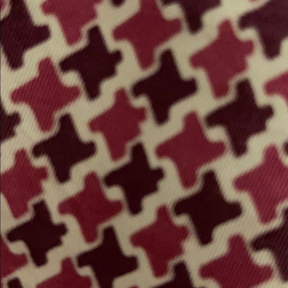 Meet your Posher, Tiffany - Picture 1 of 1